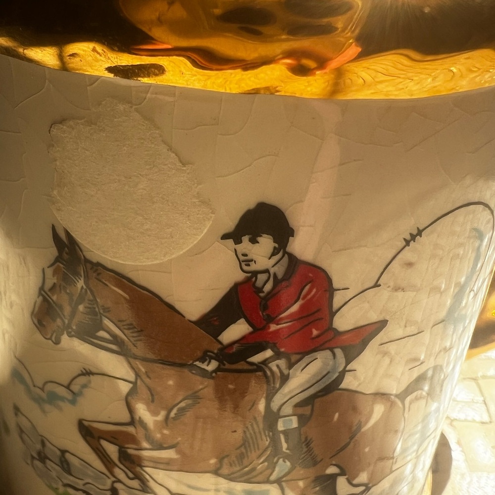 Irish Porcelain Pottery Mug Carrigaline Equestrian with Gold Accents Vintage - Picture 5 of 7